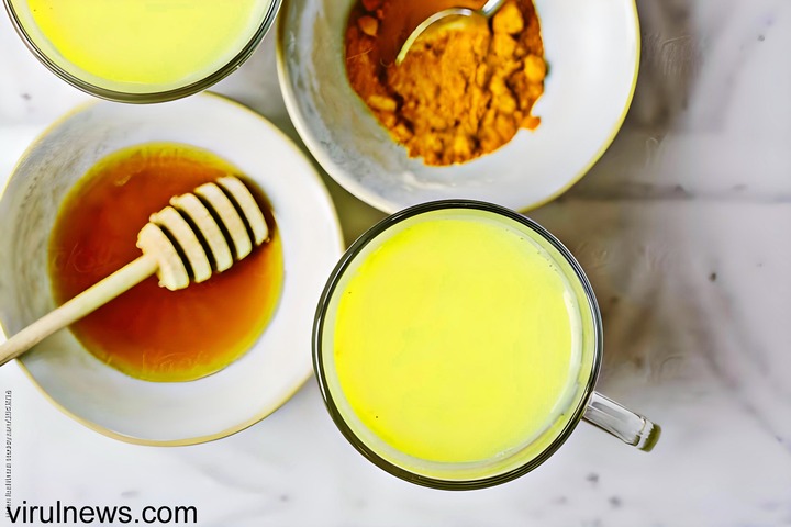 Turmeric, honey and milk