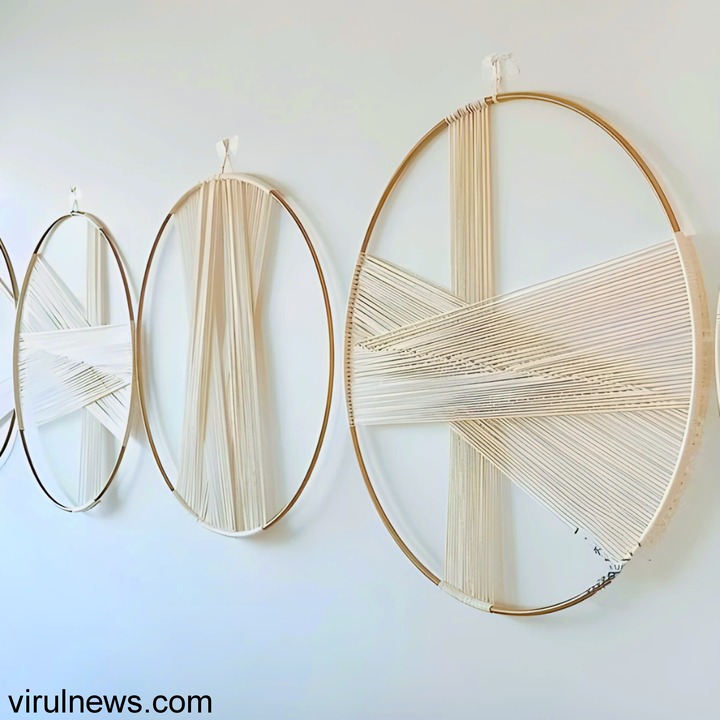 Hanging of hoop and thread wall decor