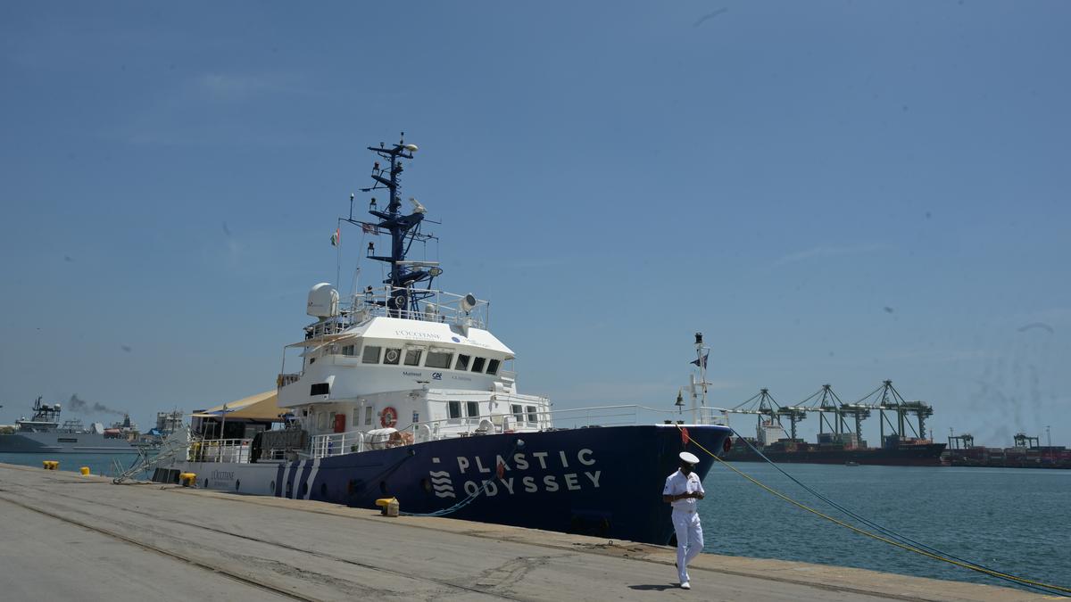 The ship fought against plastic pollution and sailed around the world. We see once inside